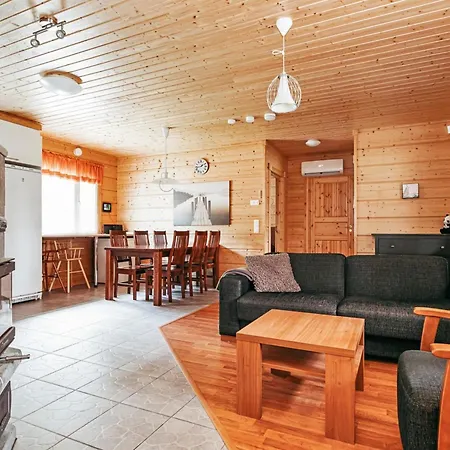 Aapeli Iso By Interhome Inhantehtaat